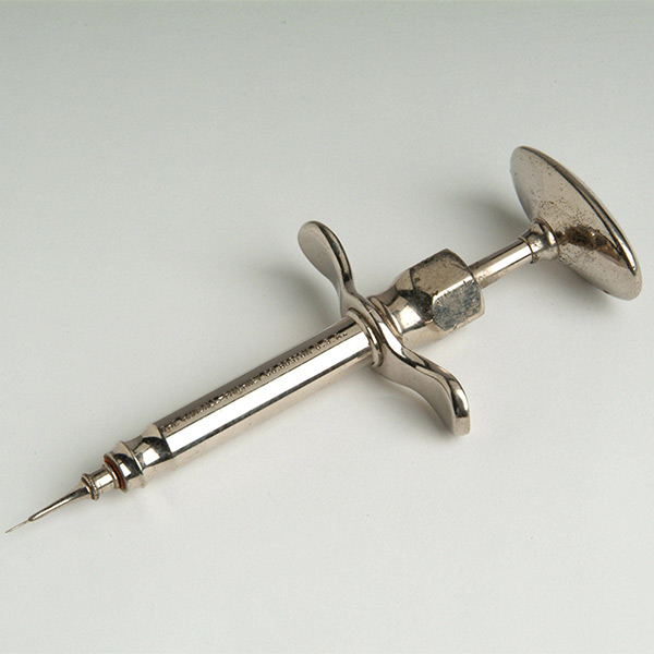 Hypodermic needle and syringe, 1920s-1930s